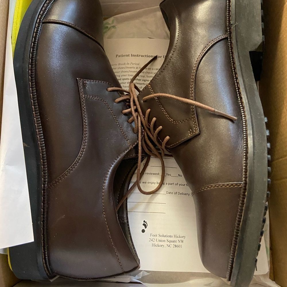 Apex new in box men’s size 12 capped toe oxford dress shoes, new in origial box